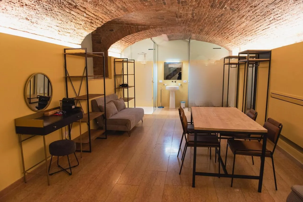 Italianflat - Empireo Rooms - 200Mt To Arena Verona 0*,  Italy